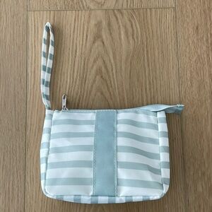 Johnson &‎ Johnson Baby Travel Pouch Bag